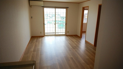 【居間・リビング】 | ライズガーデン壱番館