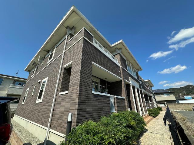 オアシス上ノ茶屋の外観