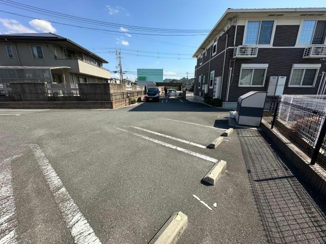 オアシス上ノ茶屋の駐車場