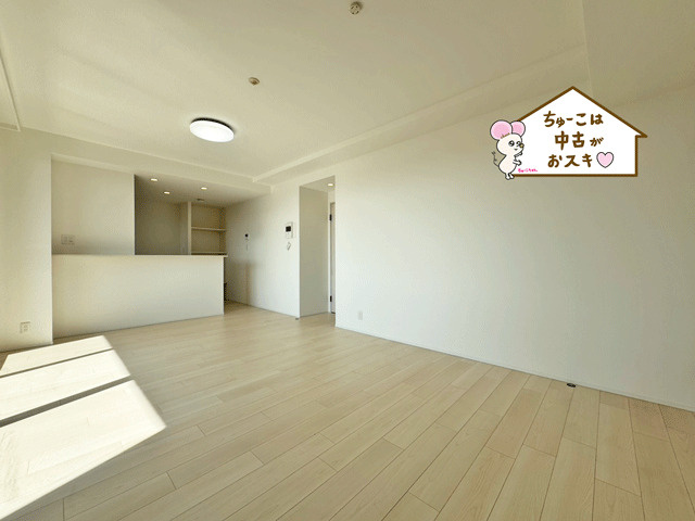 セレーノ幸町の居間・リビング