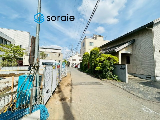 所沢市北有楽町3期　新築戸建の前面道路含む現地写真|令和8年4月14日撮影。