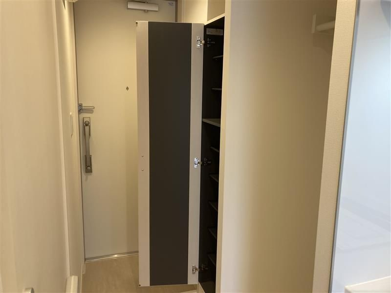 リブリ・北越谷の玄関