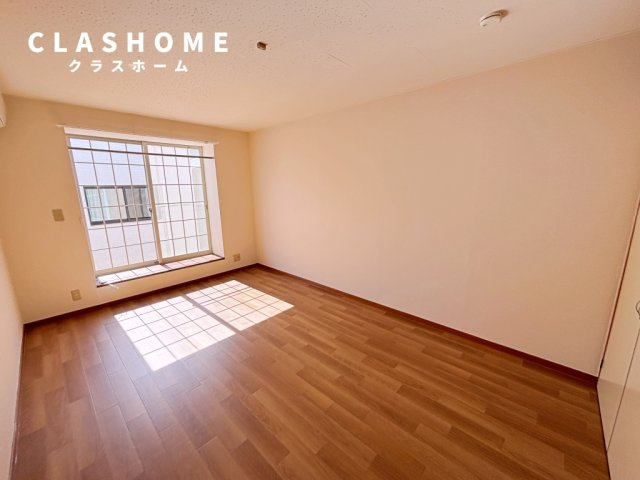 クレストコートＡ　　　刈谷市の賃貸はクラスホーム刈谷店の居間・リビング|同物件の別部屋になります。