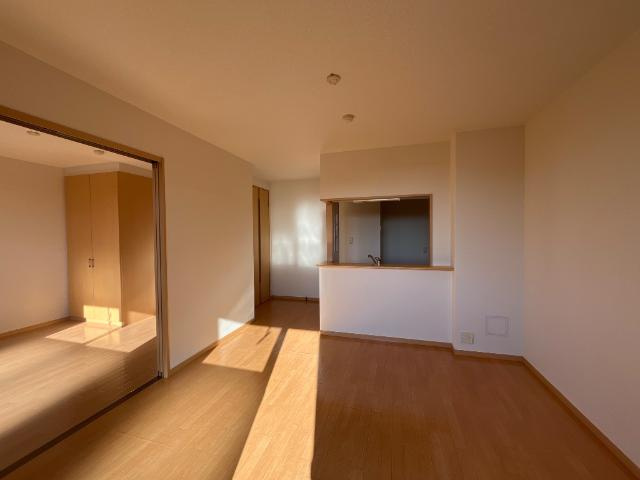 パサニアコートの居間・リビング|リビング