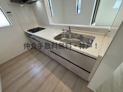 【キッチン】 | 神戸市垂水区乙木2丁目　新築戸建　仲介手数料無料！ | 使いやすいキッチンです