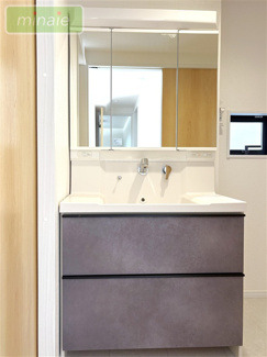 【洋室】 | 床暖房　EVコンセント　行徳11分　限定1区画　関ヶ島 | 同タイプ　使い勝手の良い快適な洋室