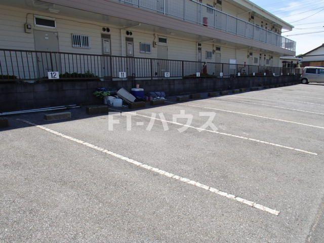 シティハイツ千種Ⅰの駐車場