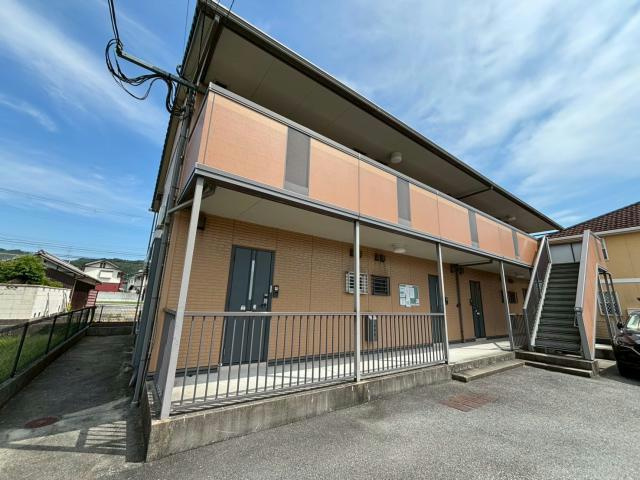 メイプルコート佐土の外観