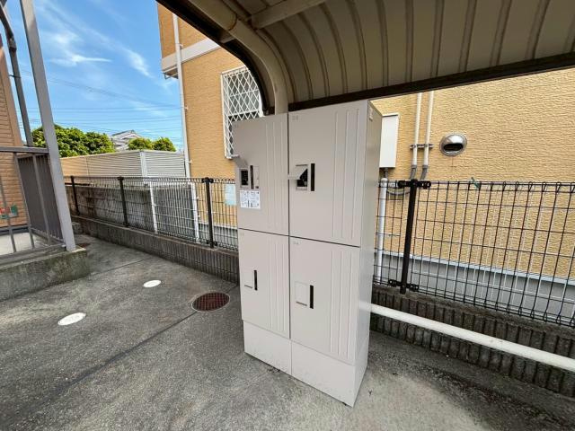 メイプルコート佐土の設備