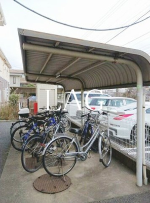 【その他共用部分】 | ドゥーメゾンⅠ番館 | 駐輪場です。