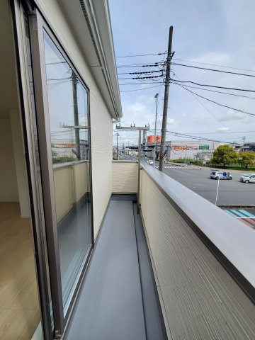 三郷市　天神1丁目　新築戸建　　全1棟の玄関|施工例です