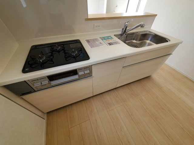 三郷市　天神1丁目　新築戸建　　全1棟のキッチン|施工例です