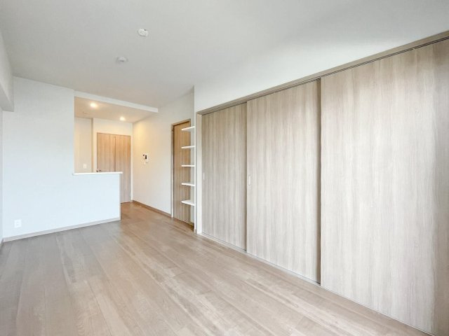 福岡市博多区井相田３丁目の賃貸マンションの居間・リビング