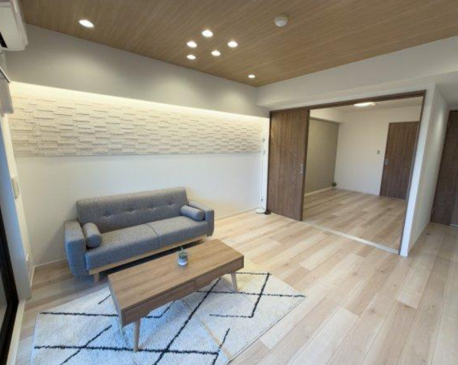 ダイヤパレスワンダースケープの居間・リビング|広々と開放感のあるリビングです。