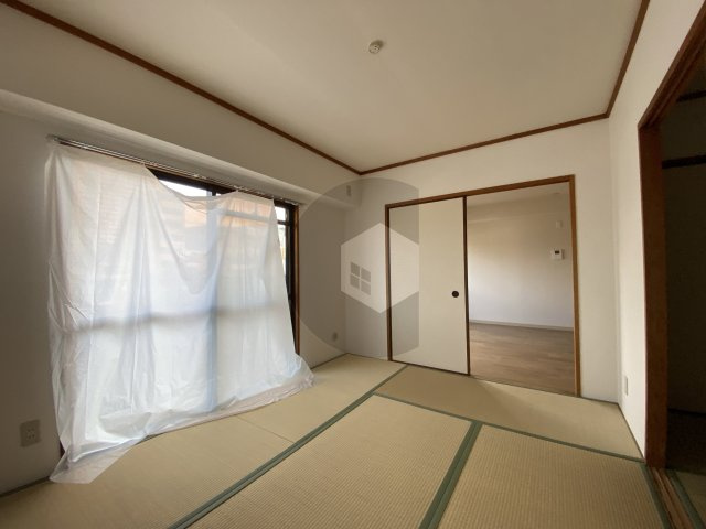 ルミエール織田の和室