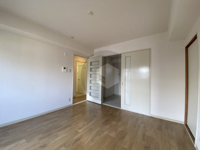 ルミエール織田の洋室