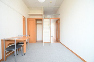 【洋室】 | レオパレスＲＩＶＥＲＳＩＤＥ・Ｍ