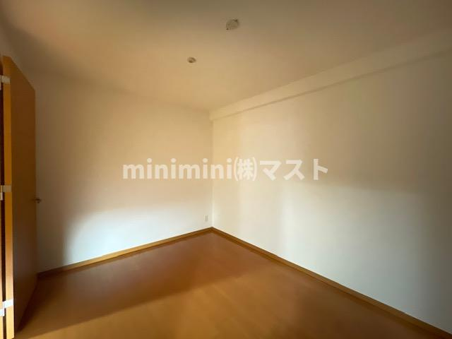 リーガル南船場Ⅱの洋室