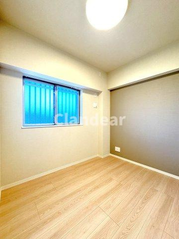 イニシア墨田押上の洋室|ドキドキの新生活も、安心してスタート。ぴったりの住まいを見つけませんか？クランディアが一緒に住まい選びをサポートします‼　まずは、お気軽にお問合せください　＃クランディア