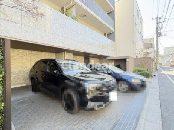 イニシア墨田押上の駐車場|ドキドキの新生活も、安心してスタート。ぴったりの住まいを見つけませんか？クランディアが一緒に住まい選びをサポートします‼　まずは、お気軽にお問合せください　＃クランディア