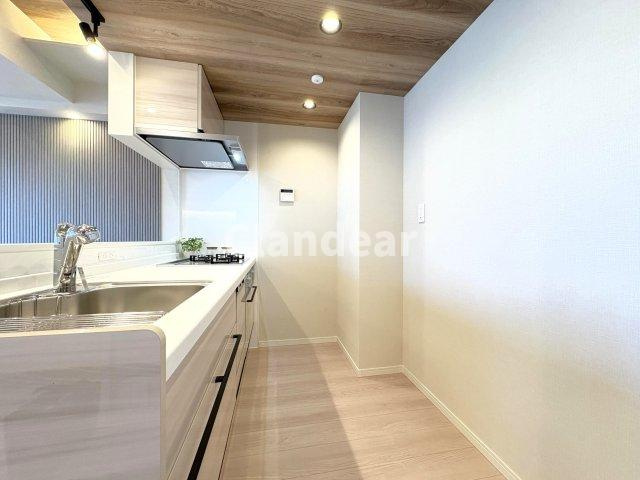 イニシア墨田押上のキッチン|ドキドキの新生活も、安心してスタート。ぴったりの住まいを見つけませんか？クランディアが一緒に住まい選びをサポートします‼　まずは、お気軽にお問合せください　＃クランディア