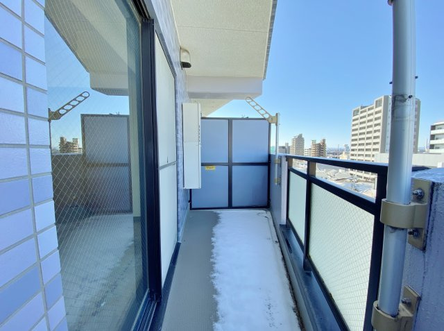 セザール平和台ガーデンのバルコニー|リビング・6.0帖から出入り可能なワイドバルコニー付
お洗濯物もしっかりと乾きます