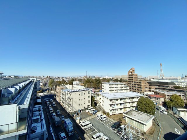 セザール平和台ガーデンの展望|最上階　8階部分からの眺望
見晴らしも良く気持ちの良い青空が望めます