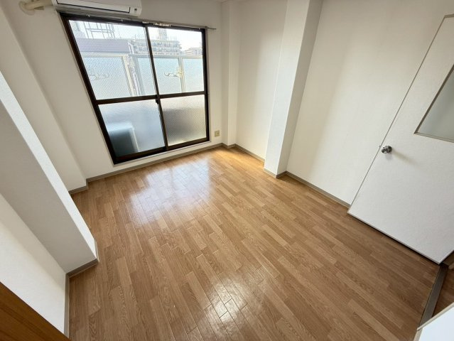 スコッチテリア三条