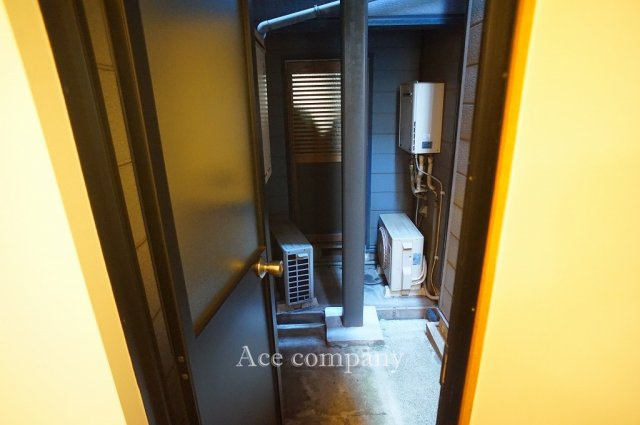 【外観】 | 平野区西脇4丁目 | 洗面室の勝手口からフリースペースへ。