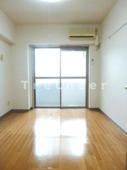 スカイコート新宿御苑前の居間・リビング