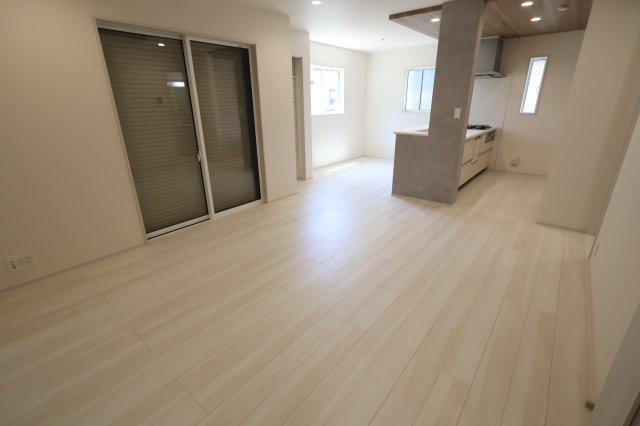 《仲介手数料無料》北区別所町79-1新築一戸建てブルーミングガーデン