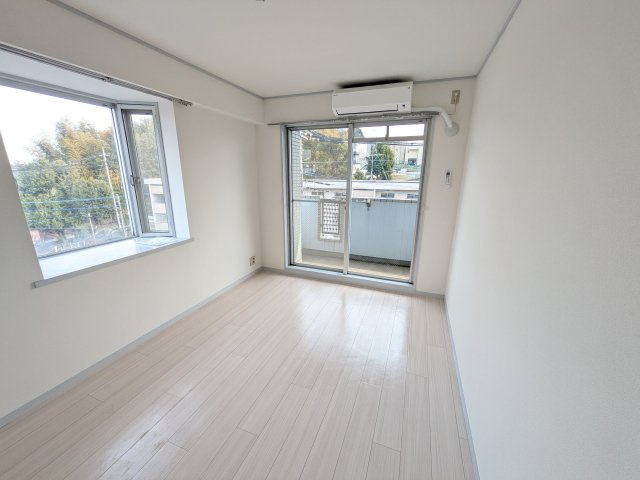 第２アベコーマンションの寝室