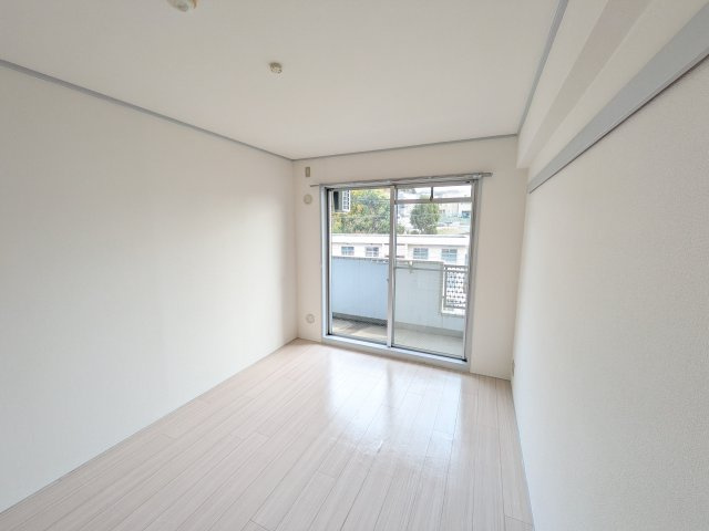 第２アベコーマンションの洋室