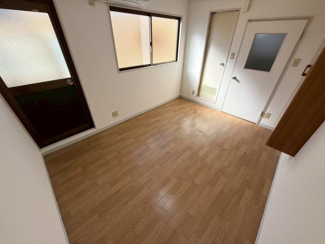 スコッチテリア三条