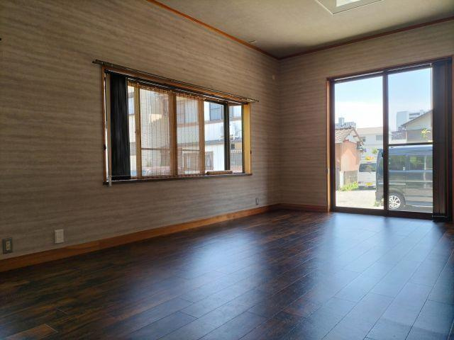 高知市新本町2丁目　中古戸建ての洋室