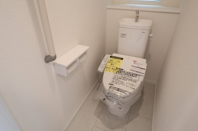 《仲介手数料無料》南区文蔵５丁目8-1新築一戸建てサニータウンのトイレ