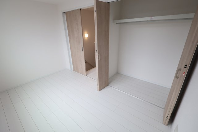 《仲介手数料無料》南区文蔵５丁目8-1新築一戸建てサニータウンの洋室|3階 5帖