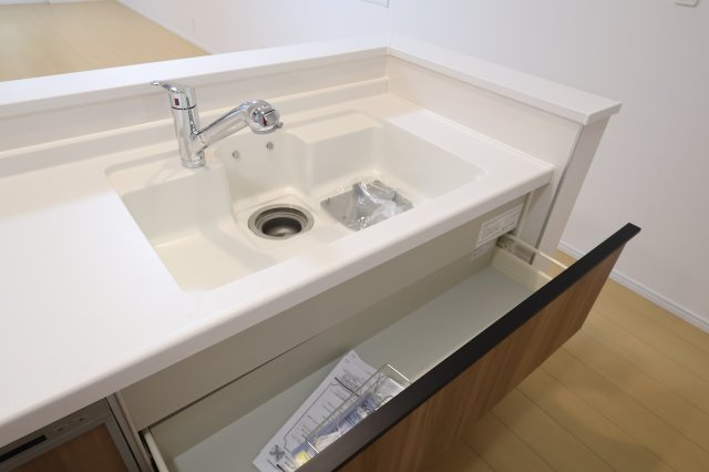 《仲介手数料無料》南区文蔵５丁目8-1新築一戸建てサニータウンのキッチン