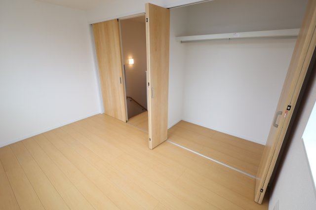 《仲介手数料無料》南区文蔵５丁目8-1新築一戸建てサニータウンの洋室