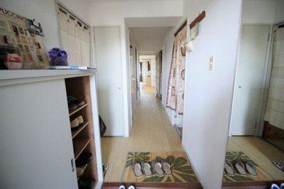 【その他】 | ロイヤルフラッツ唐崎 | 廊下