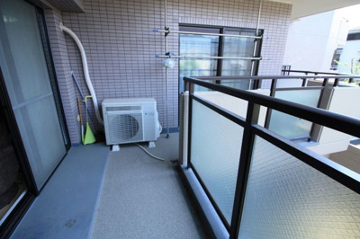 【バルコニー】 | ロイヤルフラッツ唐崎