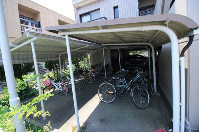 【その他】 | ロイヤルフラッツ唐崎 | 駐輪場