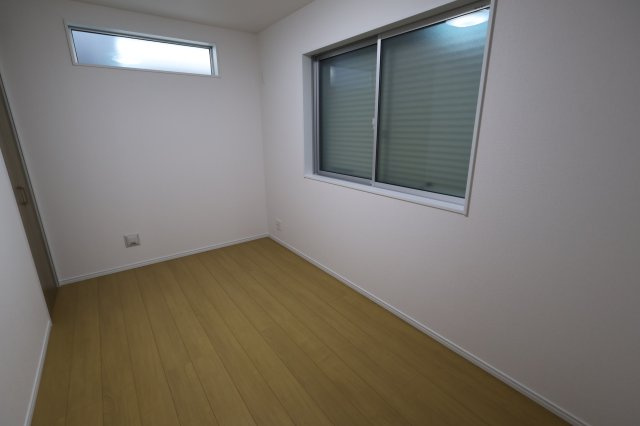 《仲介手数料無料》南区文蔵５丁目8-1新築一戸建てサニータウンの洋室|2階 サービスルーム扱い