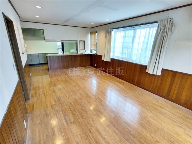 【居間・リビング】の画像