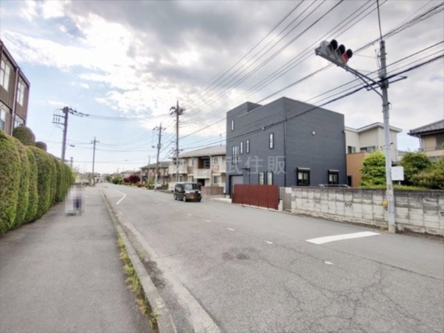 【前面道路含む現地写真】の画像