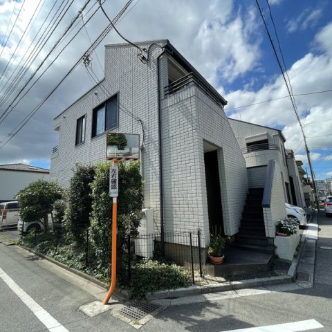 さいたま市浦和区元町２丁目のハイツの外観