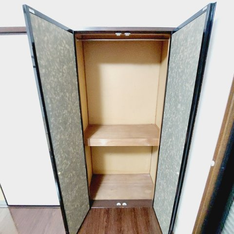 さいたま市浦和区元町２丁目のハイツの収納