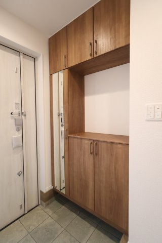 《仲介手数料無料》南区文蔵５丁目8-1新築一戸建てサニータウンの玄関