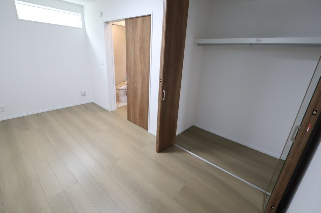 《仲介手数料無料》南区文蔵５丁目8-1新築一戸建てサニータウンの洋室|2階 6.25帖