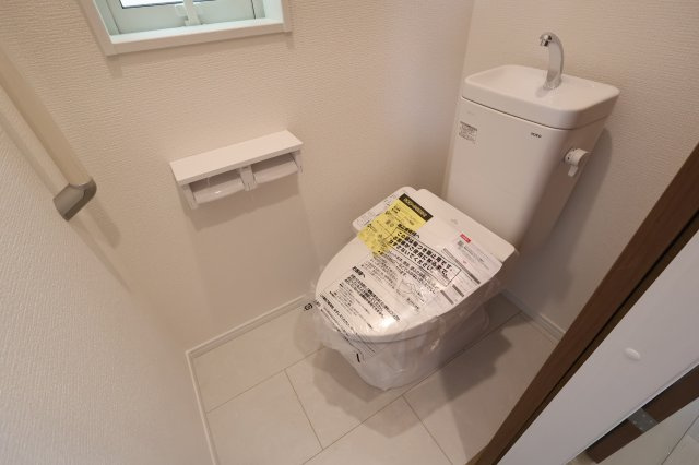 《仲介手数料無料》南区文蔵５丁目8-1新築一戸建てサニータウンのトイレ